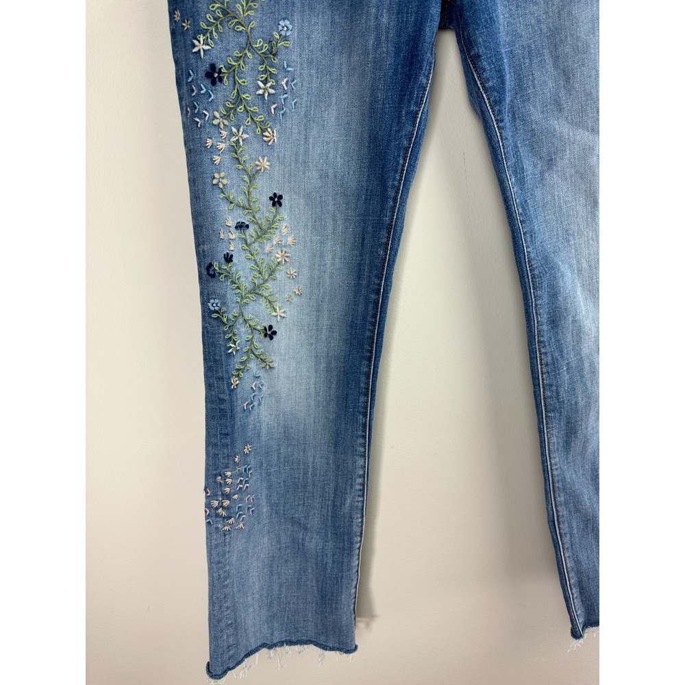 Driftwood Kelly Floral Embroidered Raw Hem Jeans Blue Women's Size 30 - Picture 6 of 14